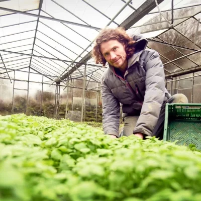 400455071_1681802747_v16_9_1600